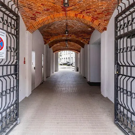 12a Loft Apartment- Modern Flat With Kitchen And Bathroom