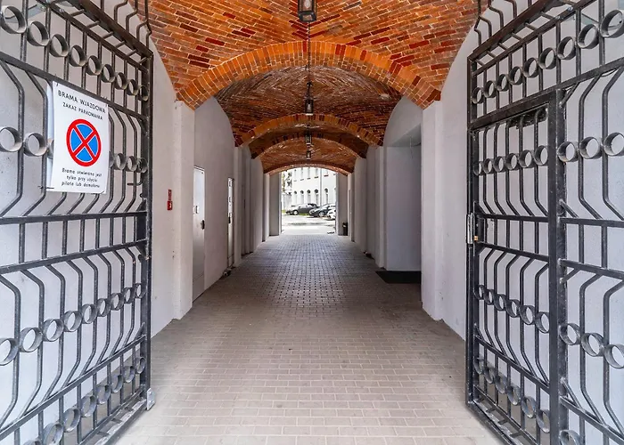 12a Loft Apartment- Modern Flat With Kitchen And Bathroom